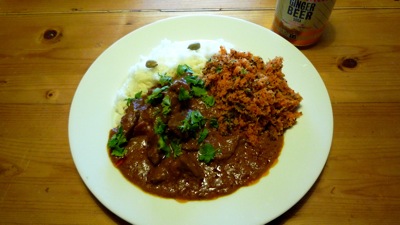 südindisches Curry mit Rindfleisch und Karotten-Sambal